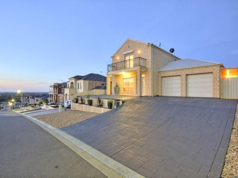 10 Thompson Circuit, Evanston Park SA 5116