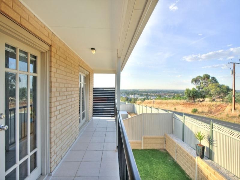 10 Thompson Circuit, Evanston Park SA 5116