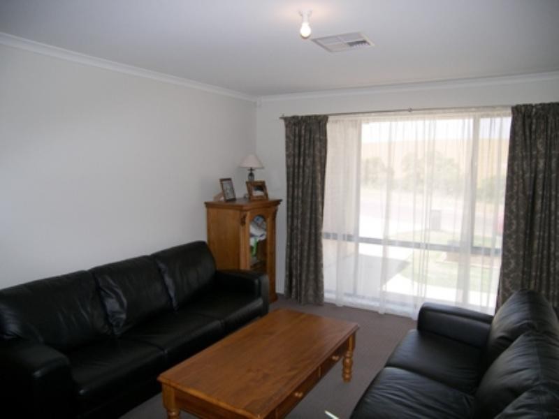 30 Lorikeet Grove, Hewett SA 5118