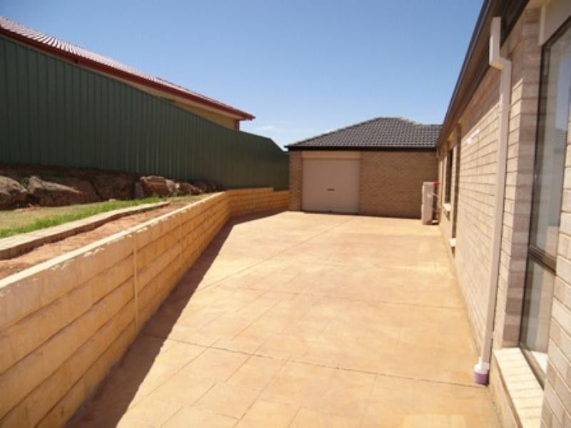30 Lorikeet Grove, Hewett SA 5118
