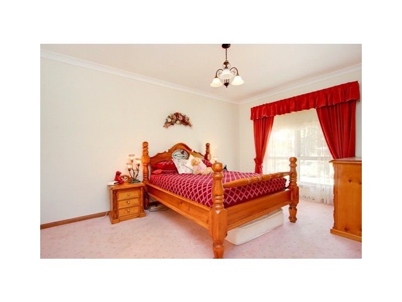 12 Coombs Court, Lewiston SA 5501