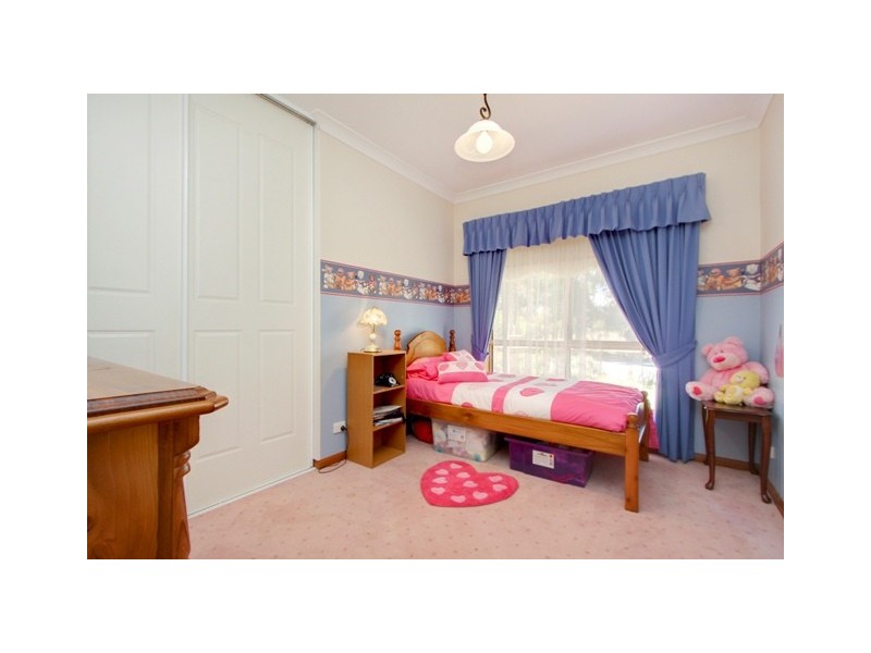 12 Coombs Court, Lewiston SA 5501