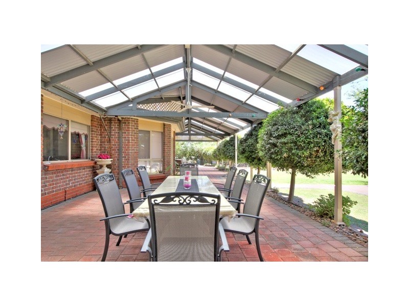 12 Coombs Court, Lewiston SA 5501