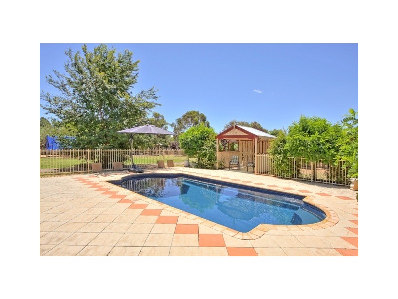 12 Coombs Court, Lewiston SA 5501