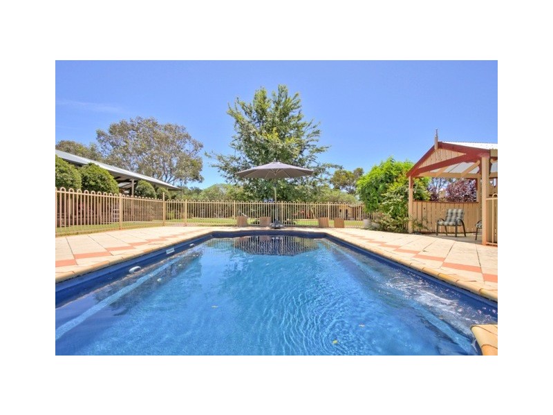 12 Coombs Court, Lewiston SA 5501