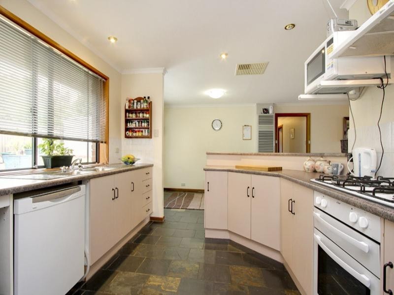 12 Rockley Court, Hillbank SA 5112