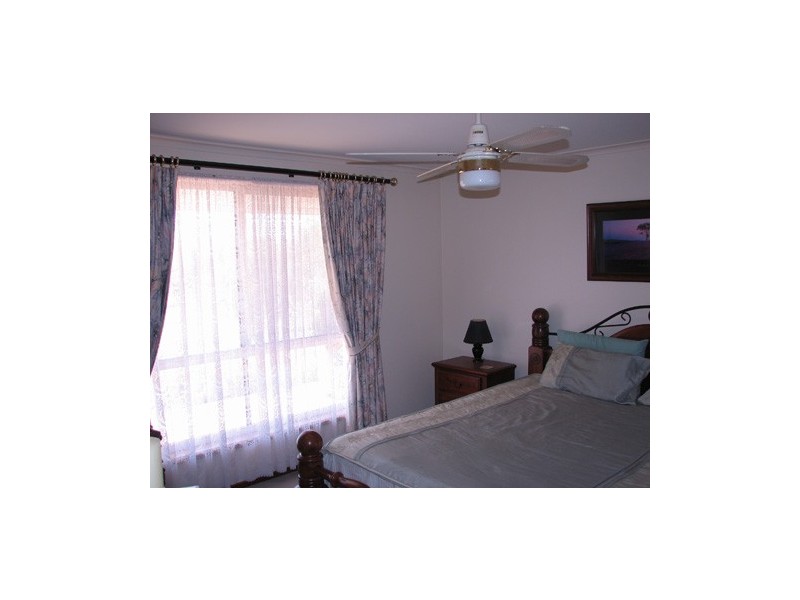 17 Glynn Street, Riverton SA 5412