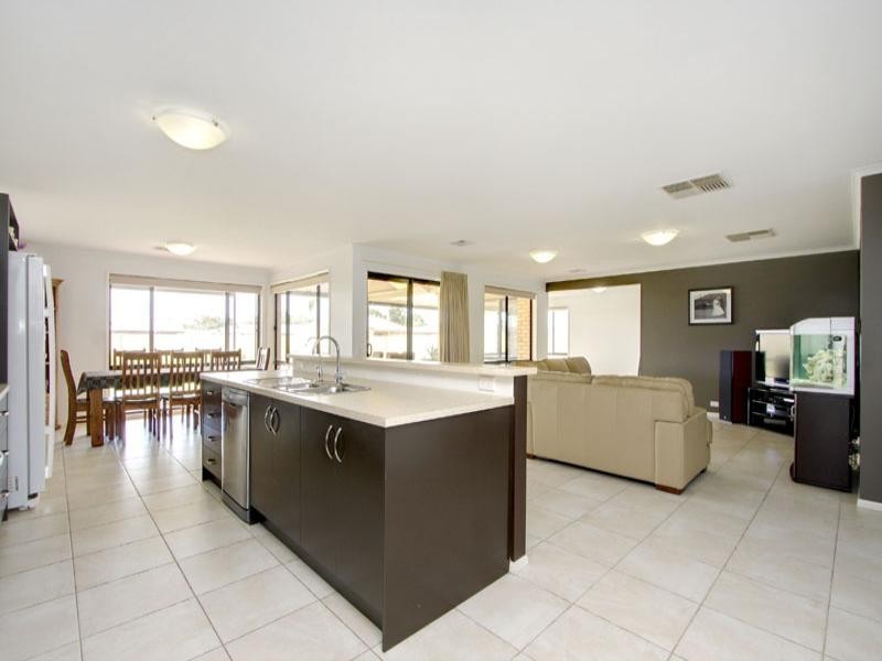 11 Gravity Grove, Munno Para West SA 5115