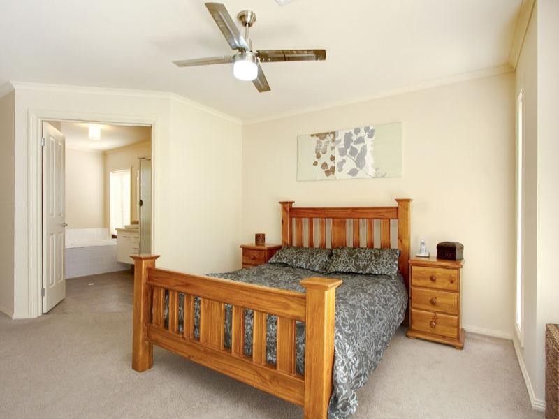 33 Colville Drive, Willaston SA 5118