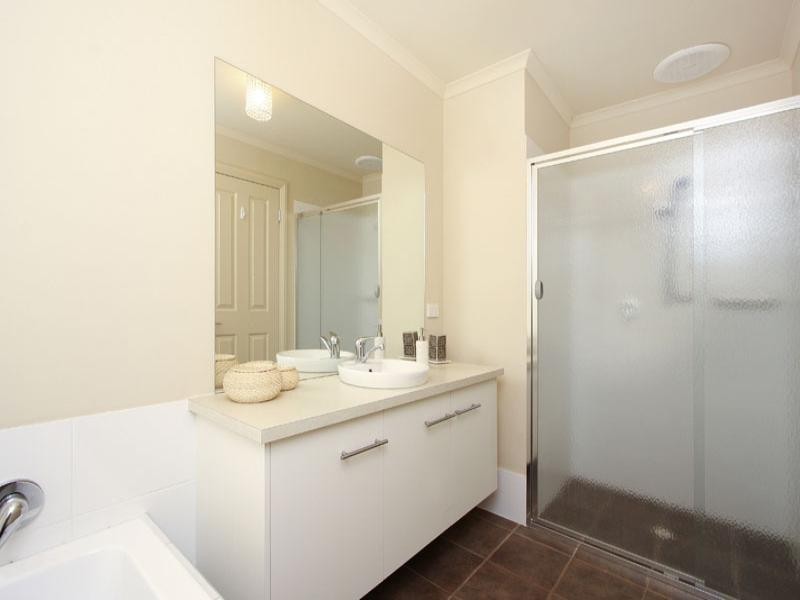 33 Colville Drive, Willaston SA 5118