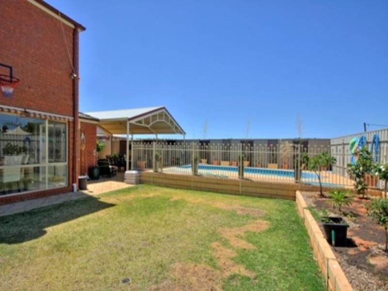 39 Trinity Drive, Evanston Park SA 5116