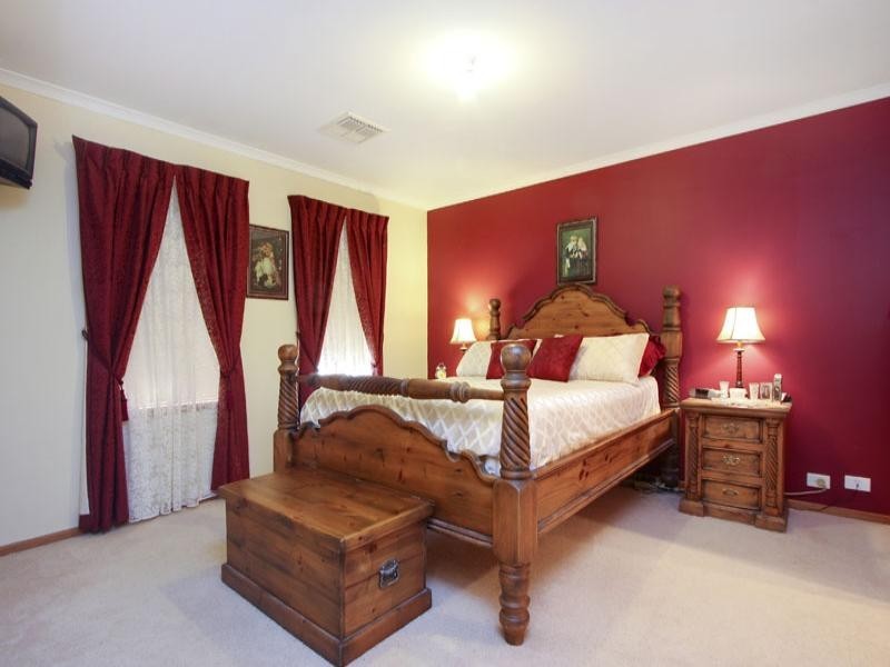 35 Gleeson Grove, Evanston Park SA 5116