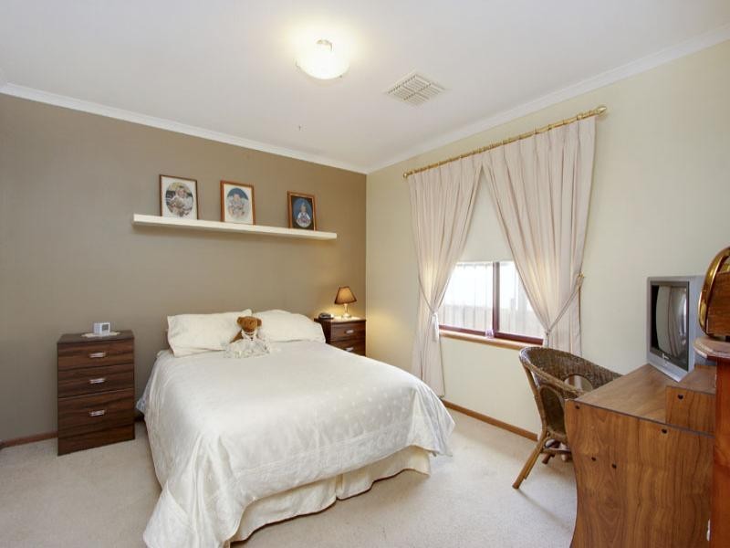 35 Gleeson Grove, Evanston Park SA 5116