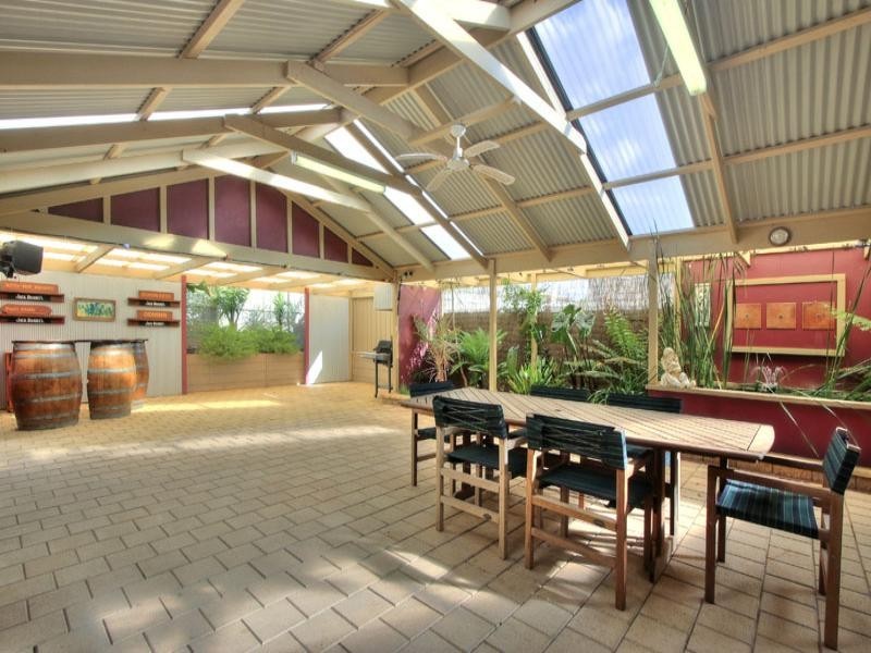 35 Gleeson Grove, Evanston Park SA 5116