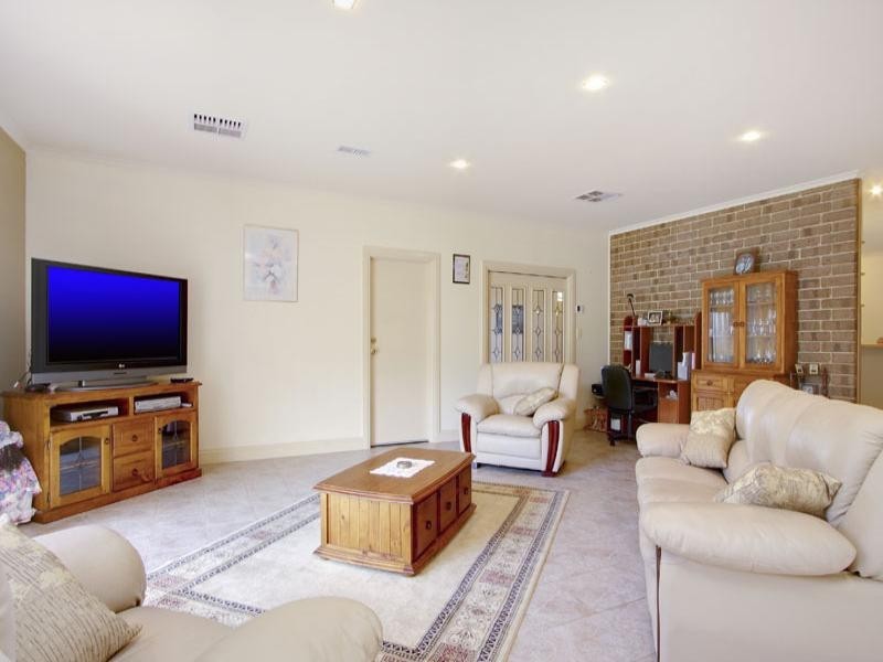 22-24 Trenoweth Close, Greenwith SA 5125