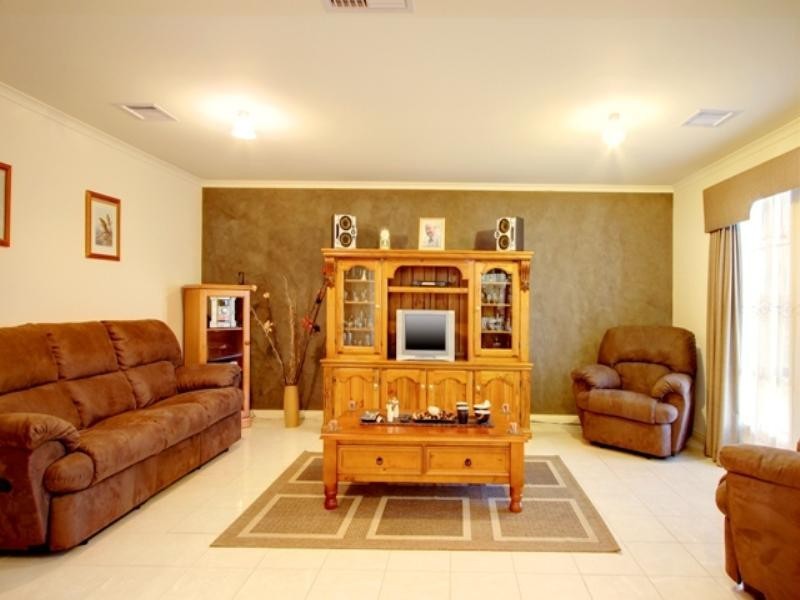 25 Falcon Drive, Hewett SA 5118