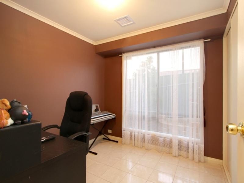 25 Falcon Drive, Hewett SA 5118