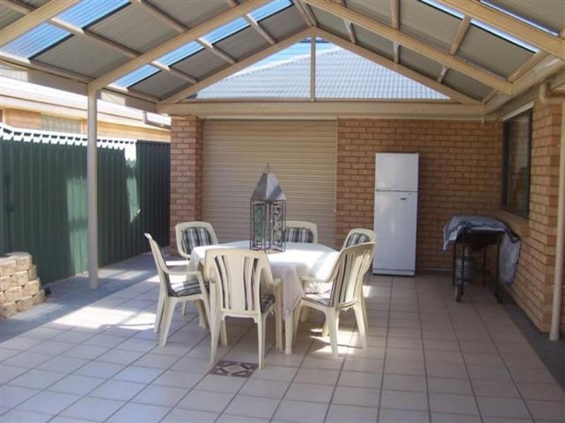 25 Falcon Drive, Hewett SA 5118