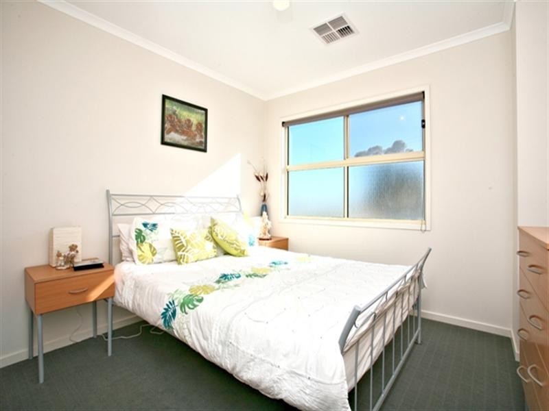 9 Thompson Circuit, Evanston Park SA 5116