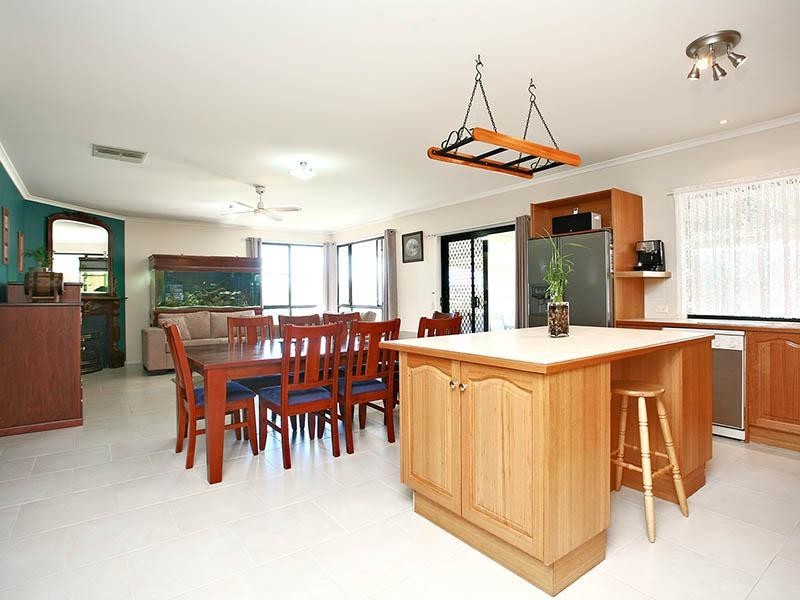 14 Goldfinch Way, Hewett SA 5118