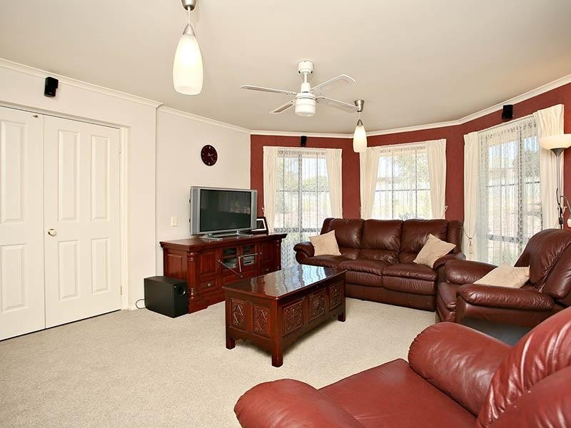 14 Goldfinch Way, Hewett SA 5118