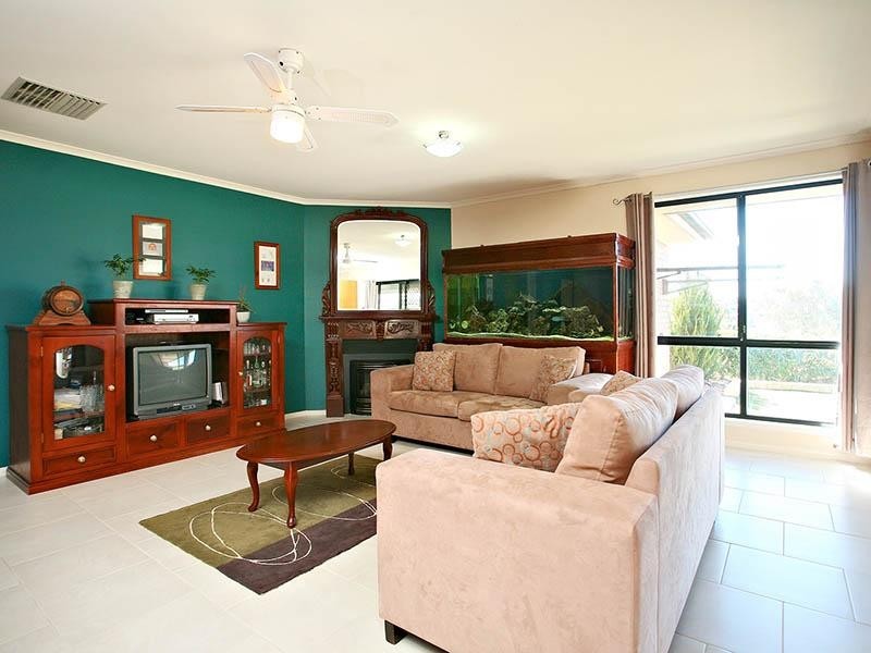 14 Goldfinch Way, Hewett SA 5118