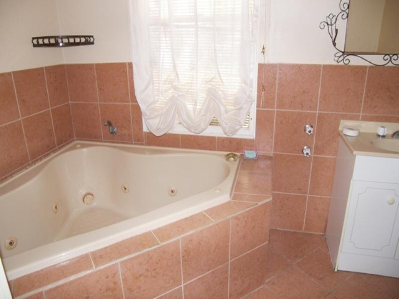 8 Parkers Road, Gawler Belt SA 5118