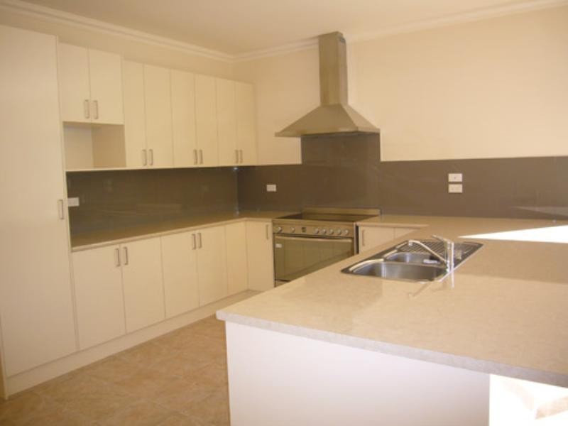 16 Popham Avenue, Gawler East SA 5118