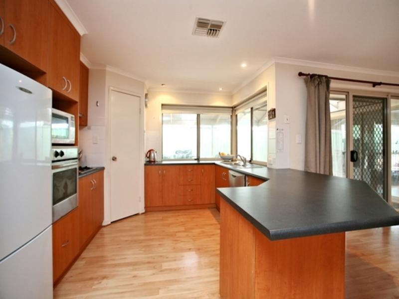 15 Oaklands Circuit, Hewett SA 5118