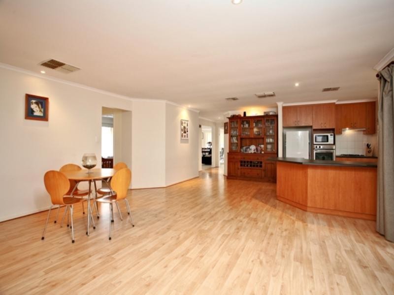 15 Oaklands Circuit, Hewett SA 5118