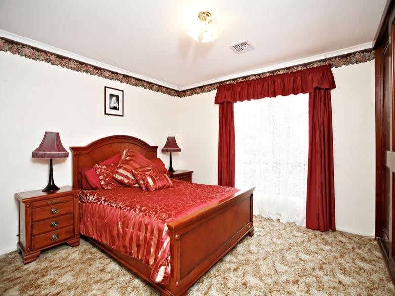 16 St Ives Court, Blakeview SA 5114