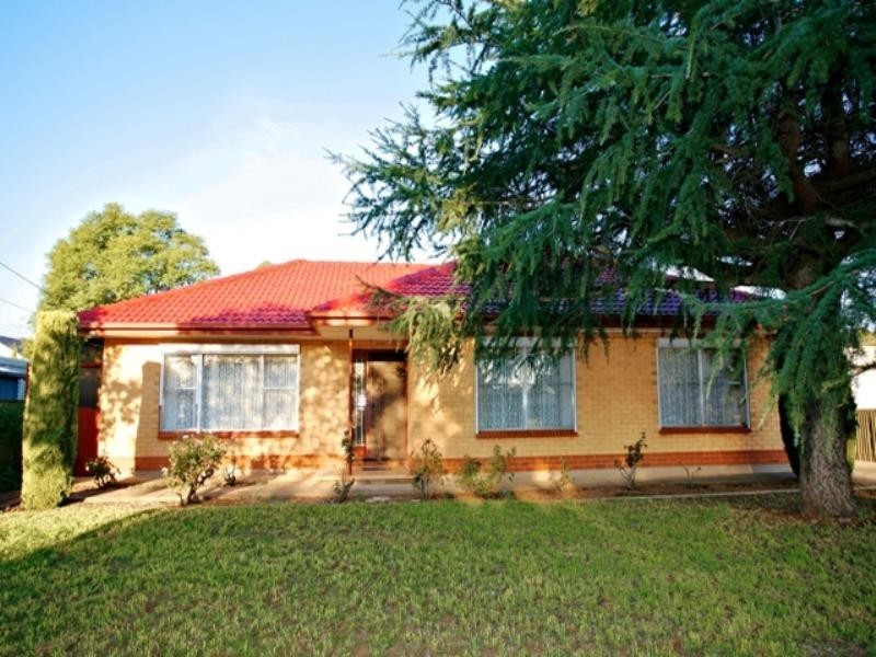 14 First Street, Gawler South SA 5118