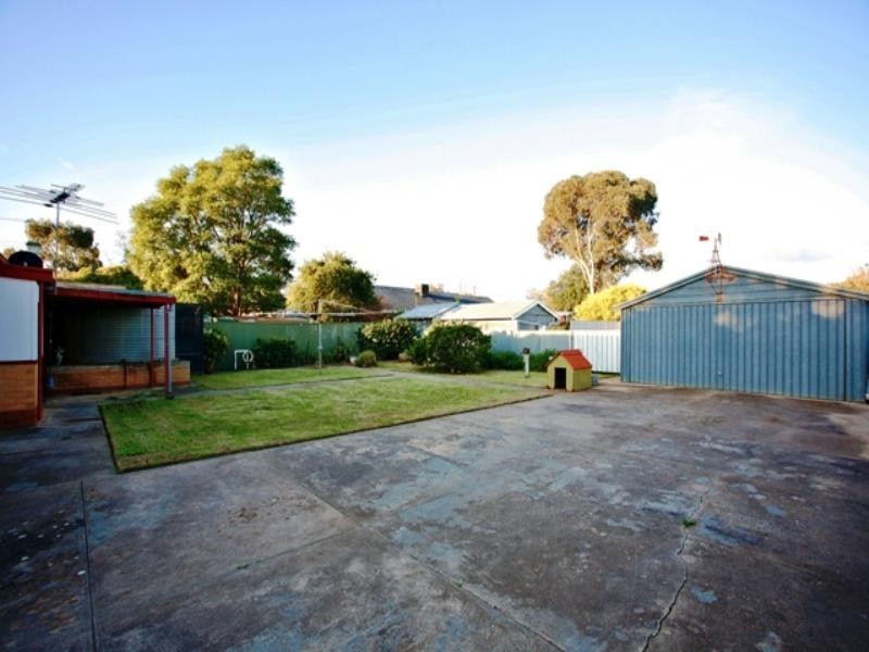 14 First Street, Gawler South SA 5118
