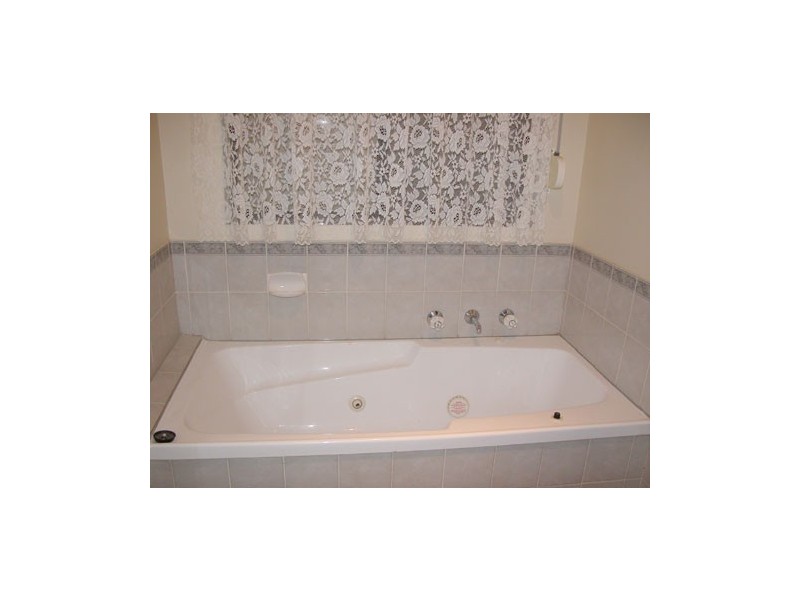 9 Egerton Street, Blanchetown SA 5357