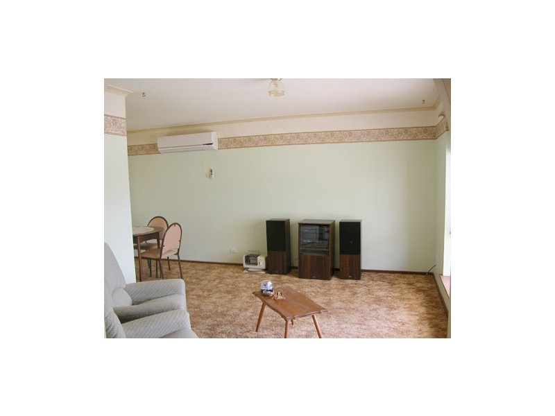 9 Egerton Street, Blanchetown SA 5357