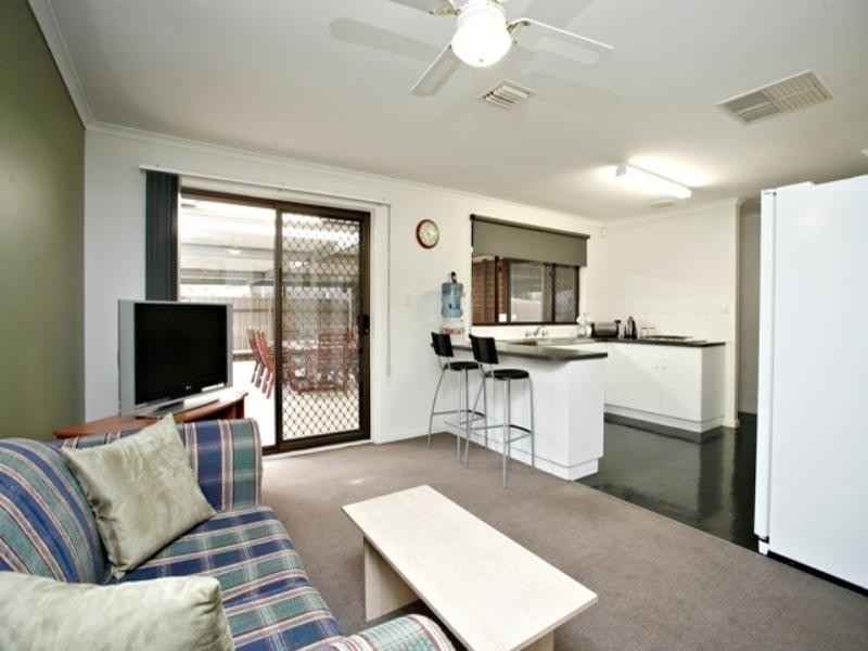 12 Reynolds Drive, Paralowie SA 5108