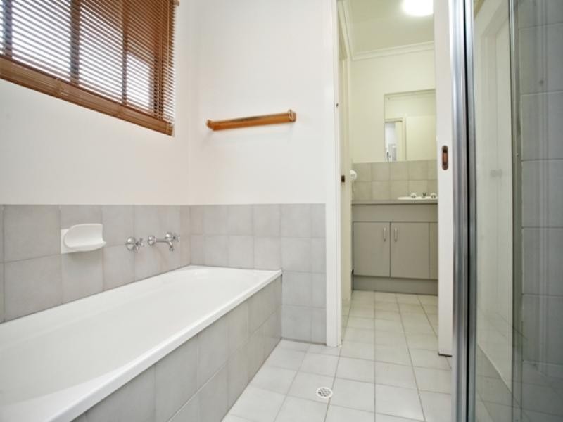 12 Reynolds Drive, Paralowie SA 5108