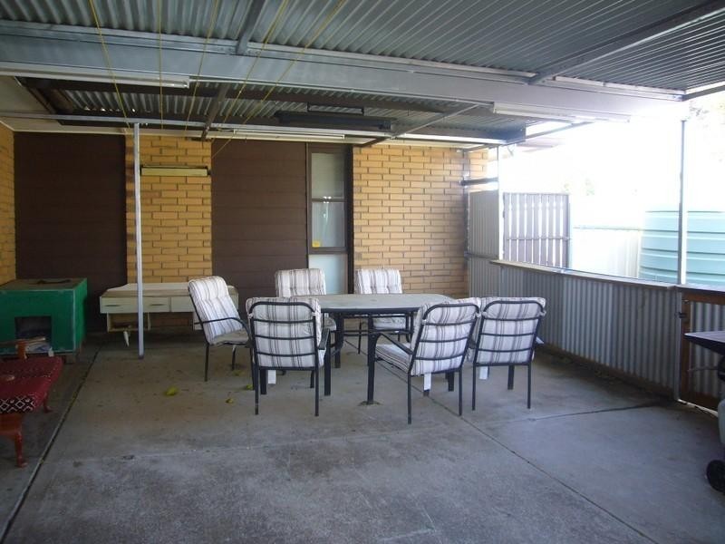 1 Amaroo Court, Smithfield SA 5114