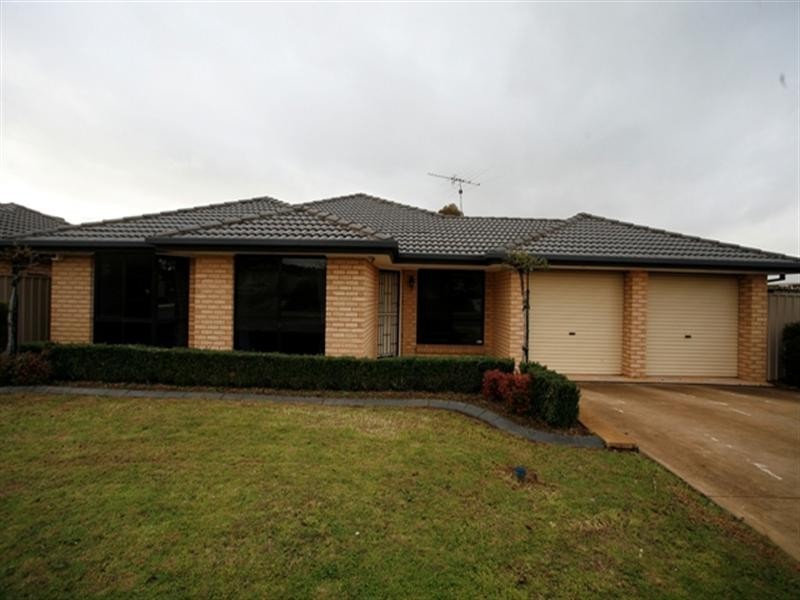 30 Trinity Drive, Evanston Park SA 5116