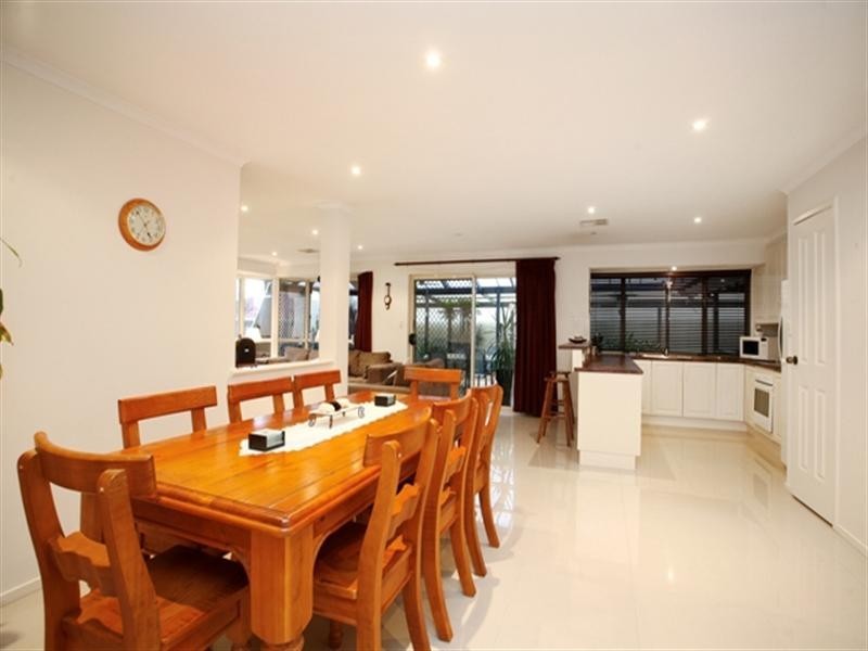 30 Trinity Drive, Evanston Park SA 5116