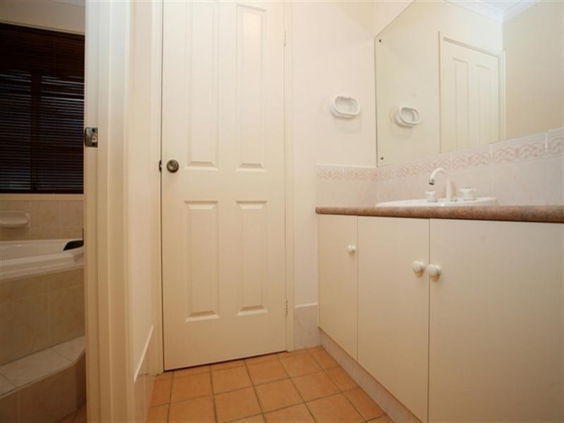 30 Trinity Drive, Evanston Park SA 5116