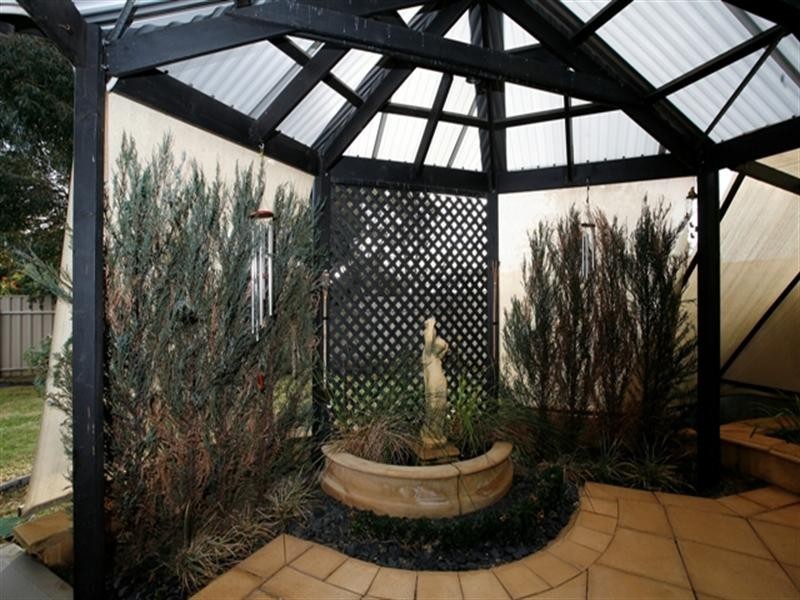 30 Trinity Drive, Evanston Park SA 5116