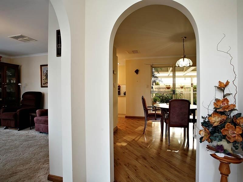 1 Bennett Street, Evanston Gardens SA 5116