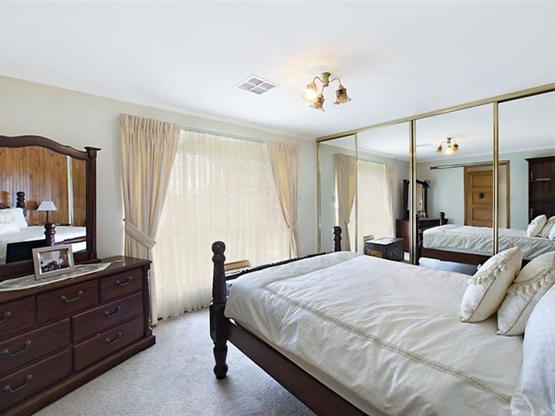 18 Broadacres Drive, Penfield Gardens SA 5121