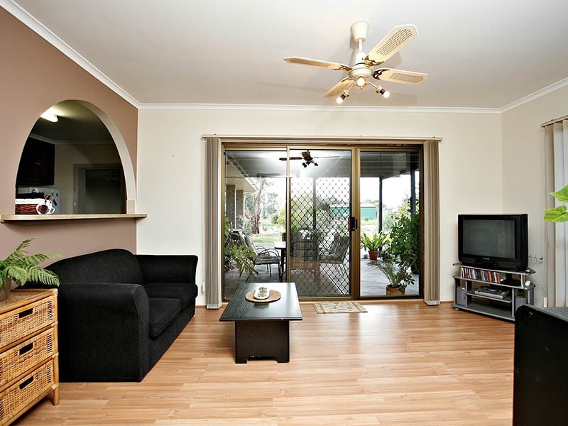 12 Dawkins Road, Two Wells SA 5501