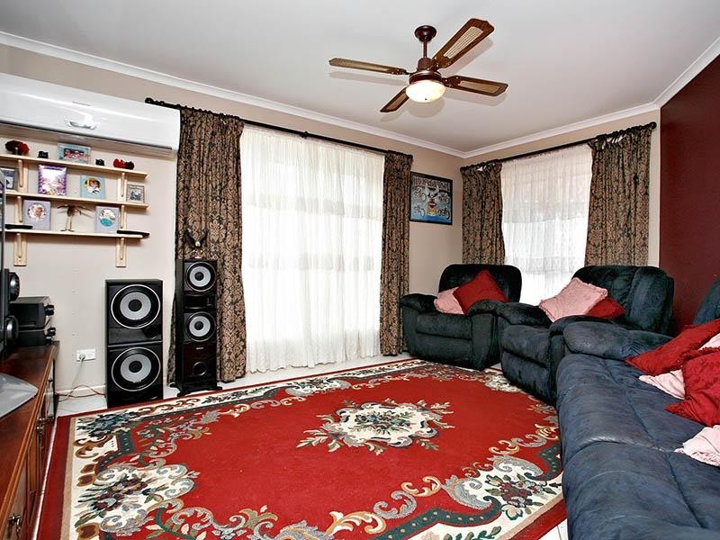 31 Second Street, Owen SA 5460