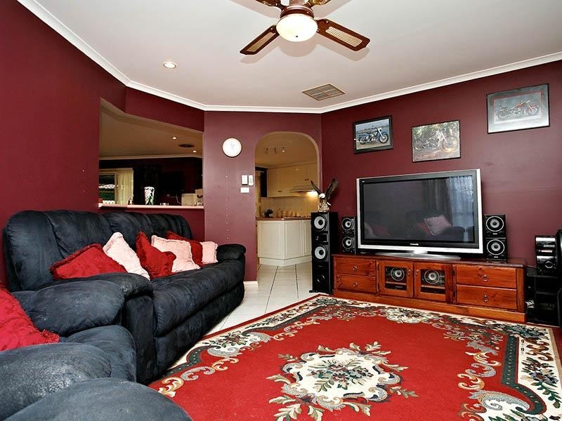 31 Second Street, Owen SA 5460