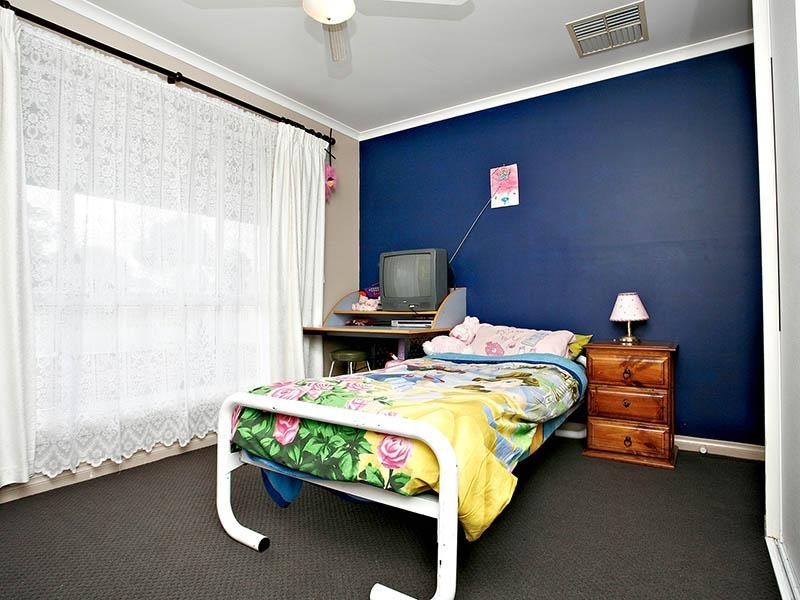 31 Second Street, Owen SA 5460