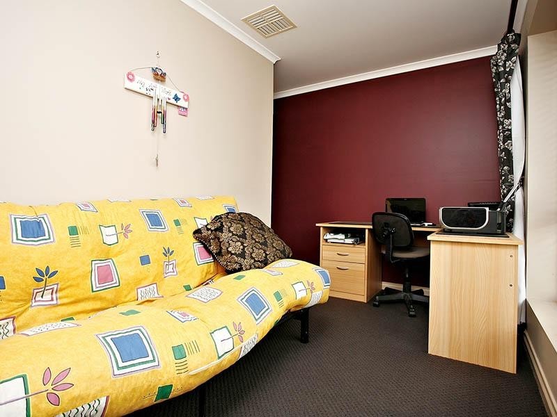 31 Second Street, Owen SA 5460