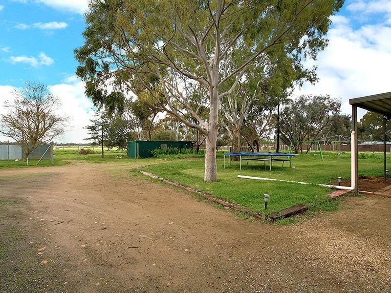 201 Dawkins Road, Lewiston SA 5501